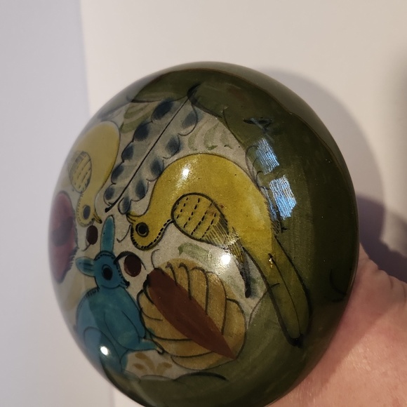 Gorgeous Tonala Bird and Rabbit Mushroom Figure- Signed - Picture 6 of 10